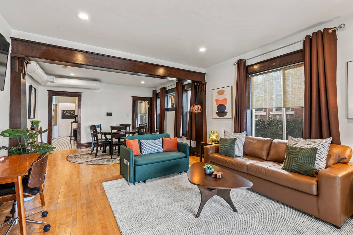 Downtown area close to UofU & everything else