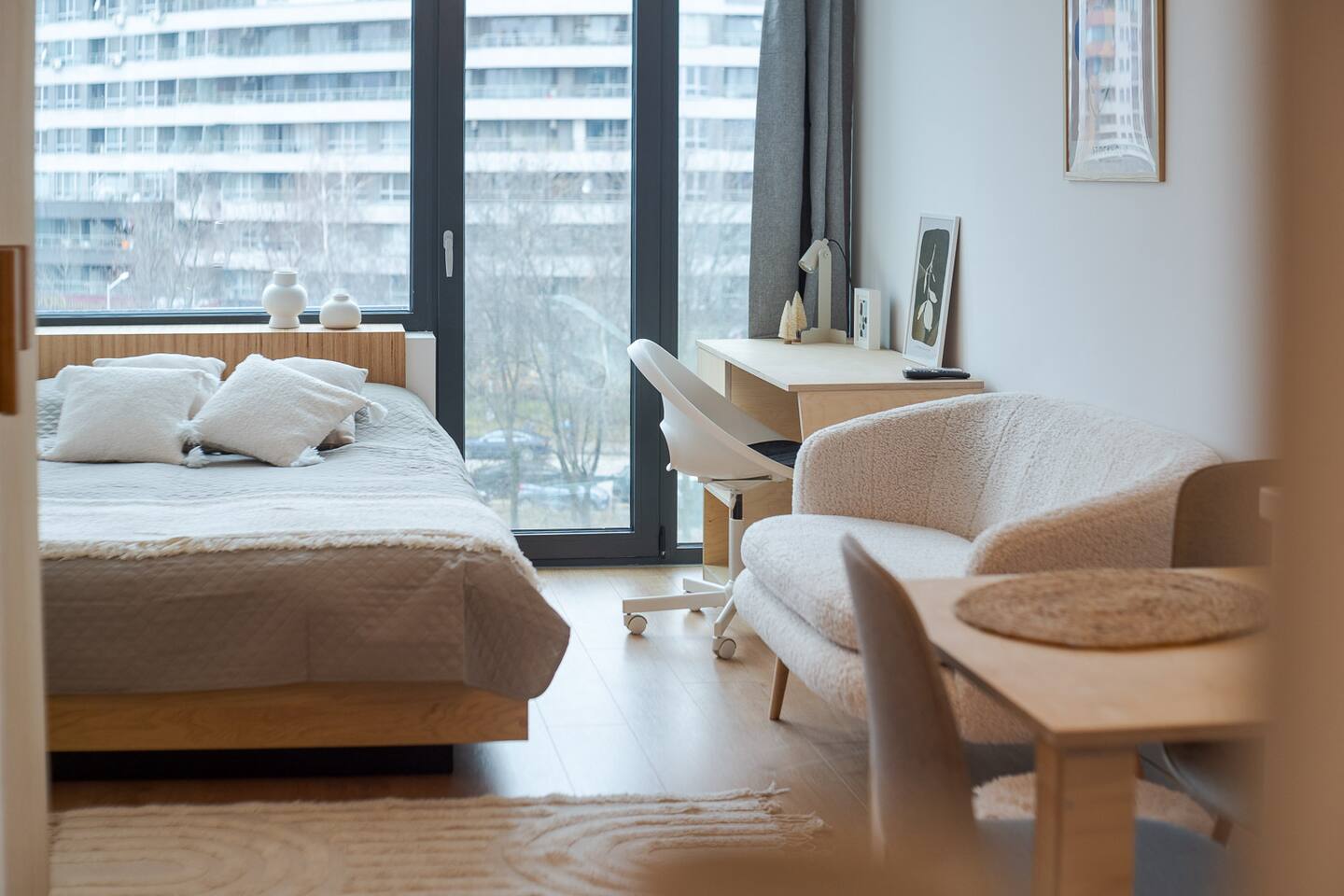 My Campus modern studio/ near UNSS/ Washing mn/514