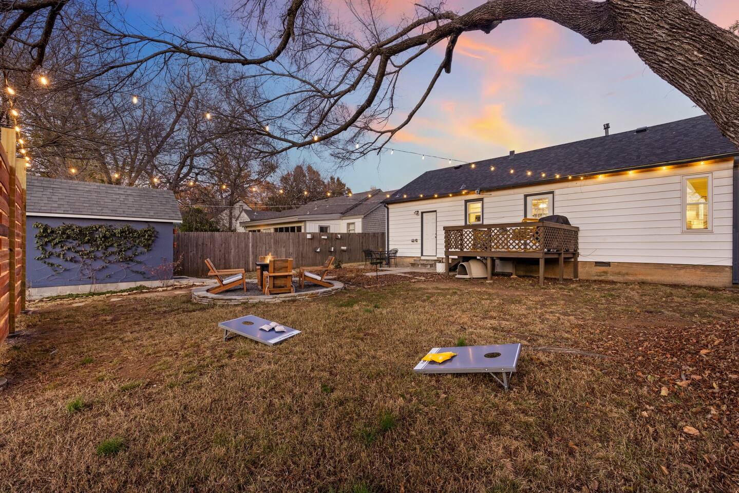 Tulsa Expo~Firepit~ Midtown Home