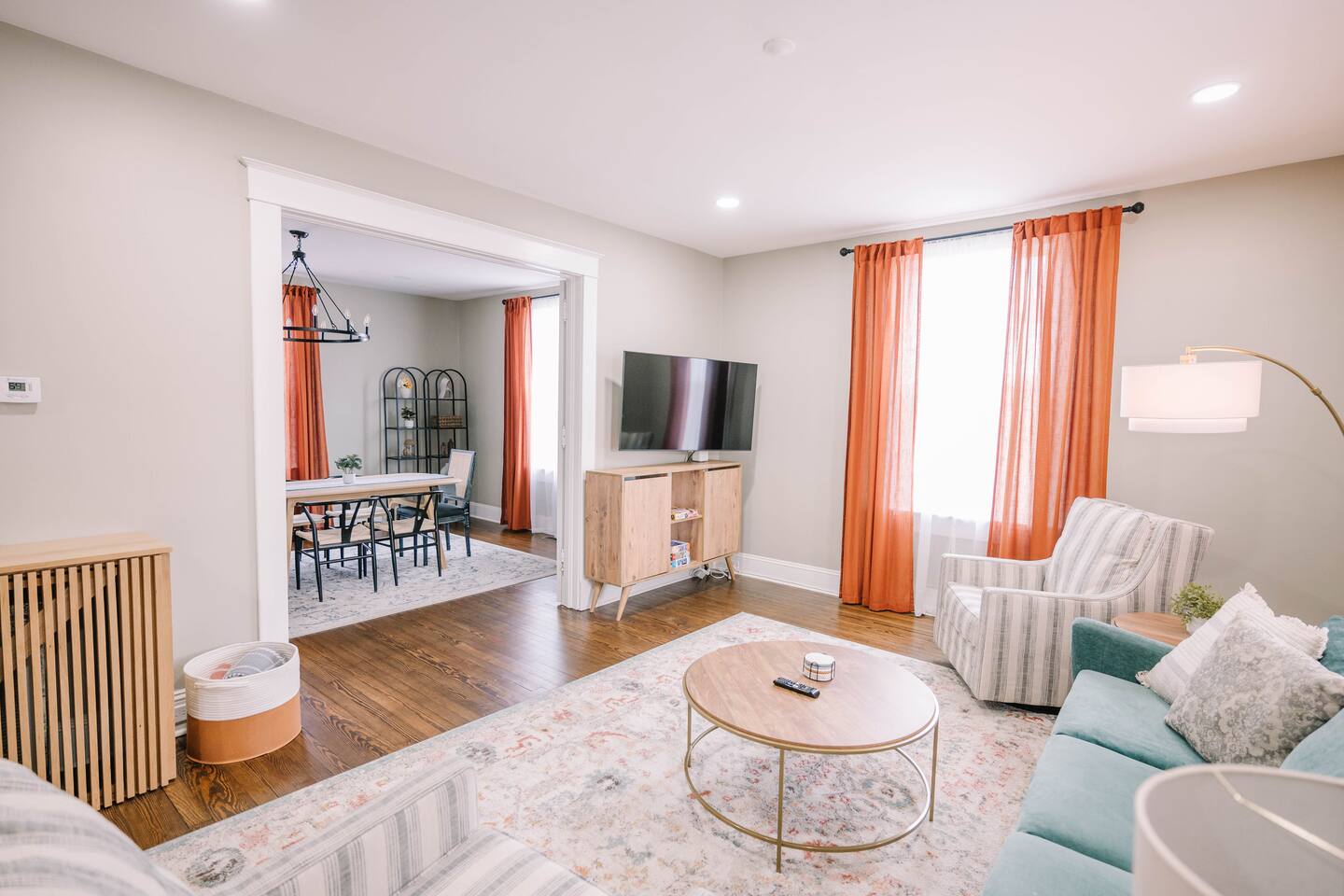 Victorian Modern 3bd/2bath - Meredith’s Place