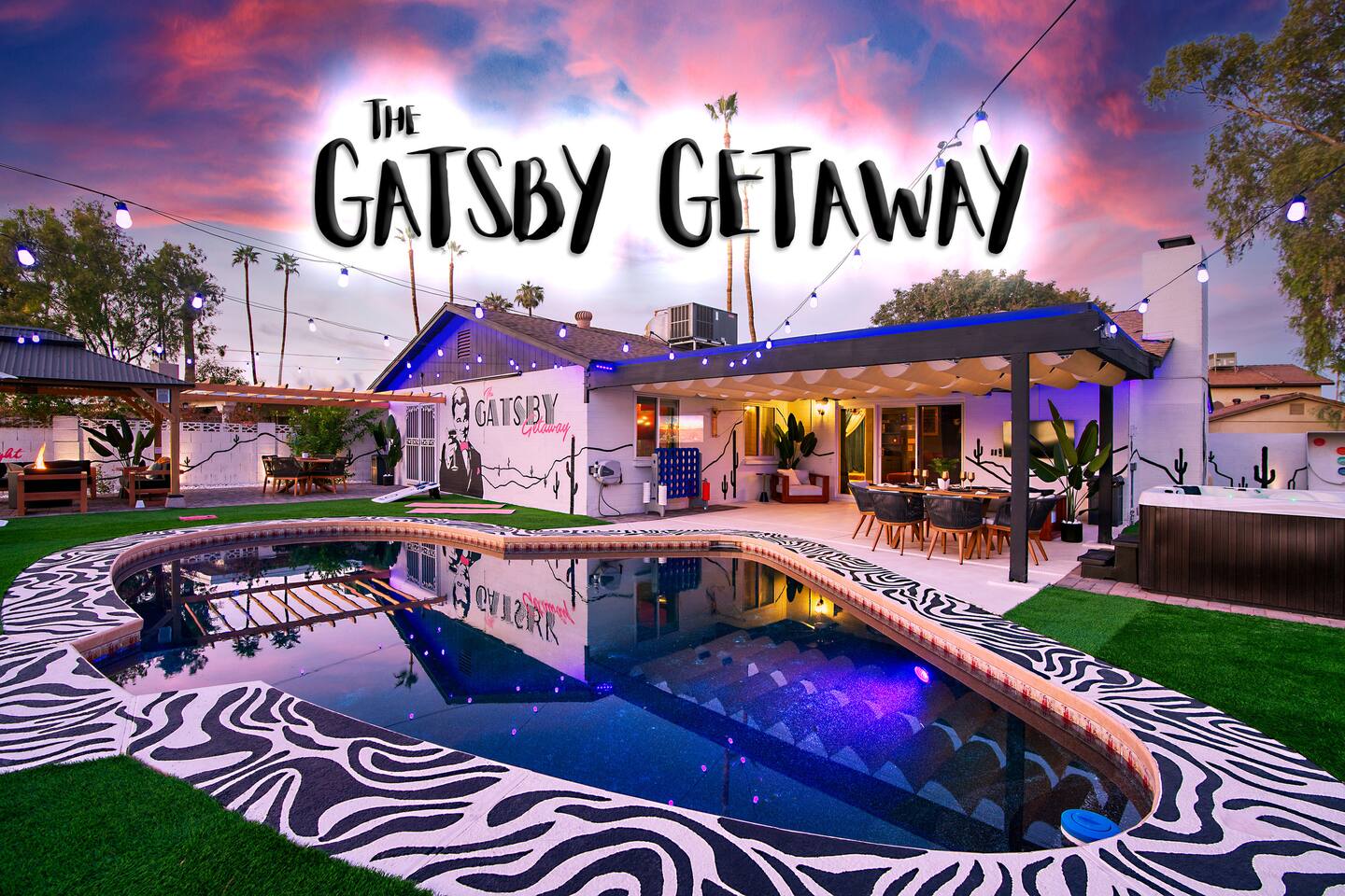 1920s Gatsby Lakefront | Pontoon Boat, Pool, Spa
