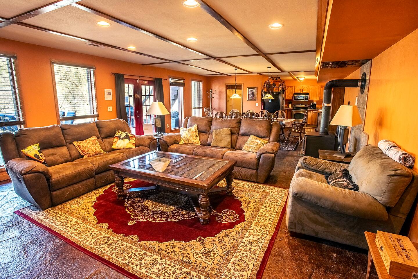 Specious Living Room with Comfortable Sofas near Buffalo National River