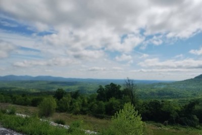 View of Arkansas Grand canyon from Scenic lookout point located on HWY 7 North, about 2 miles away from Hwy 374 W