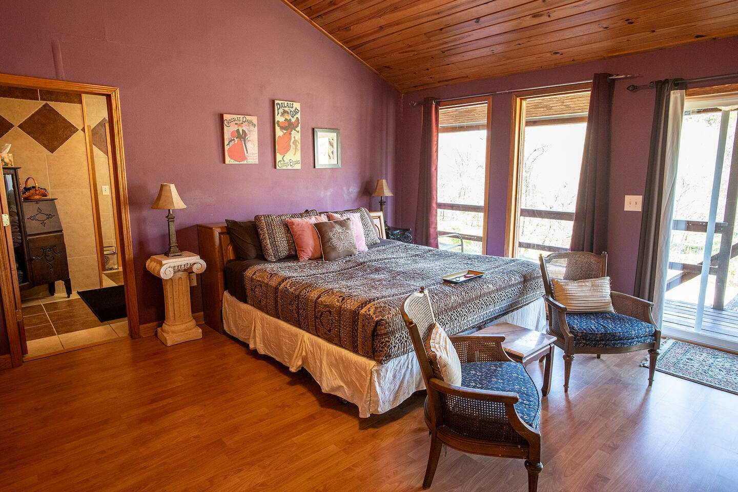 Luxury Specious Bedroom near Buffalo National River, Arkansas
