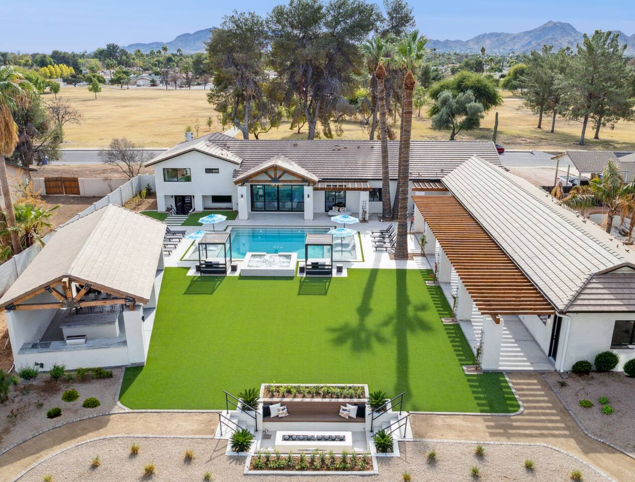 Luxury Estate Acre Lot-Pickleball-Pool-Spa-Gym