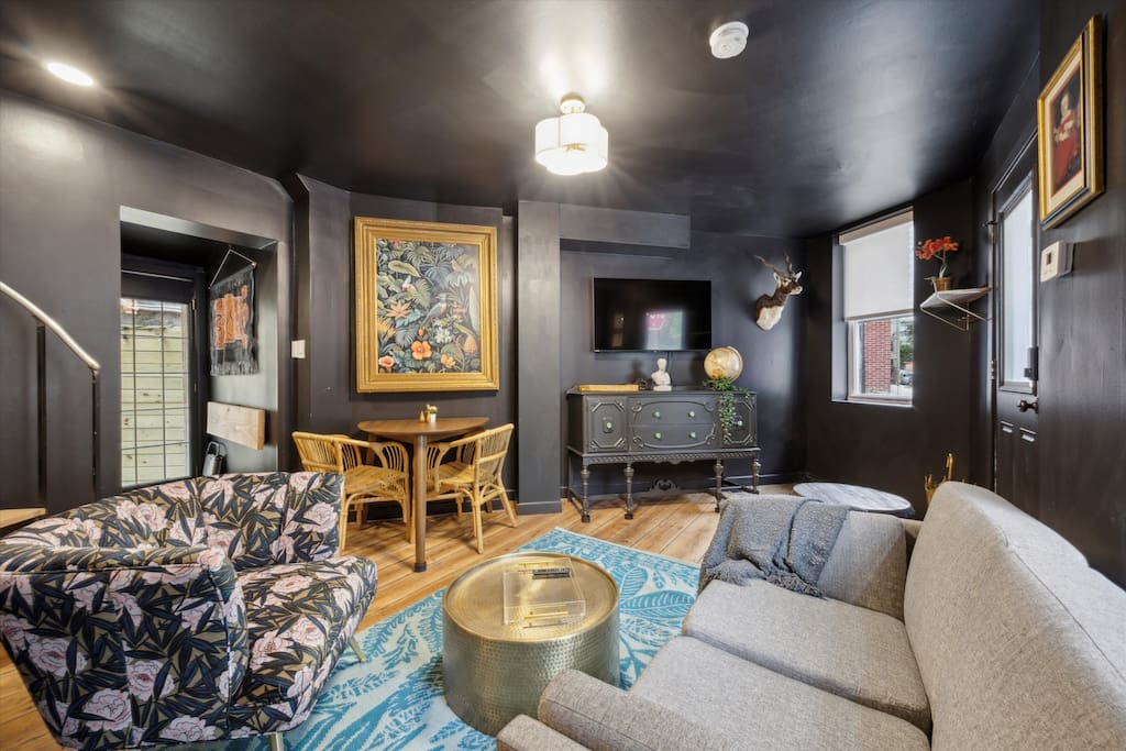 Pet-Friendly Urban Retreat w/Patio Space in NoLibs