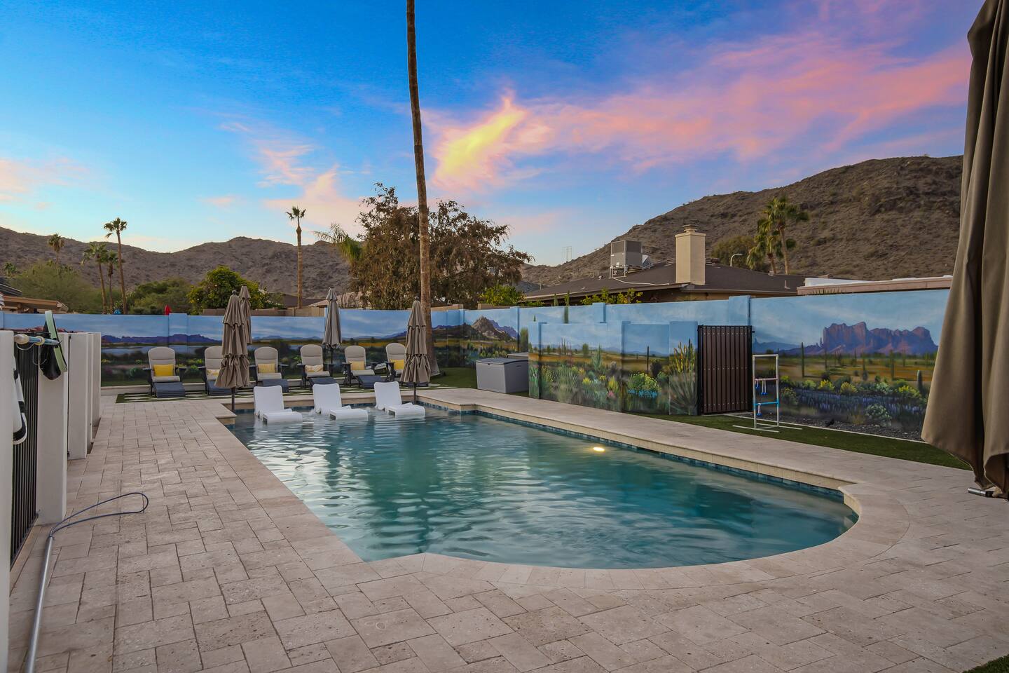 3 BD retreat w. free heated pool