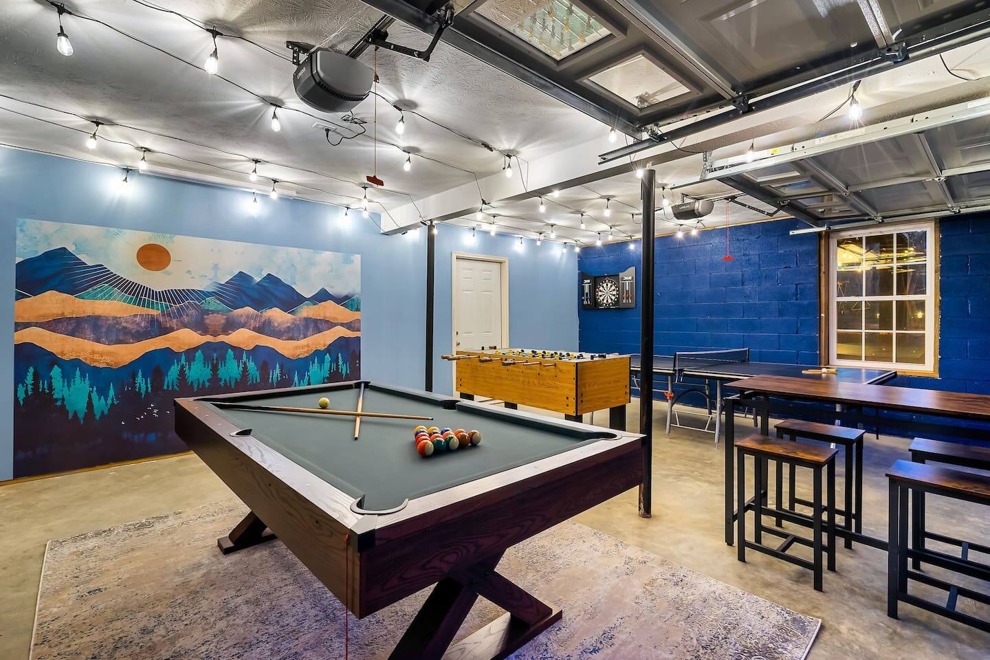 Mountain Views! HotTub*Game Room*Firepit*CoffeeBar