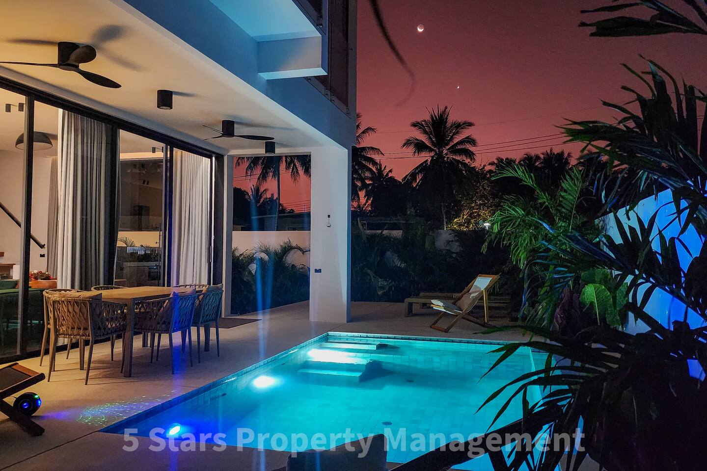 Coconut Lane's Secret Villa, Secluded, Spacious, Hi-tech, 2-floor, Priv Garden & Saltwater Pool