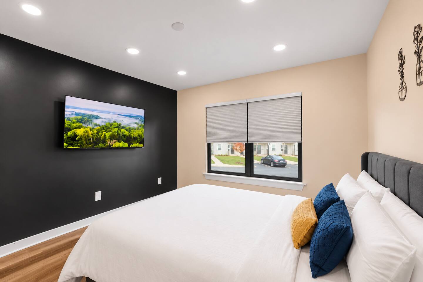 Bright and Cozy Second Bedroom – Located in a quiet corner, this bedroom offers a peaceful retreat with natural lighting and plenty of space for personalization.