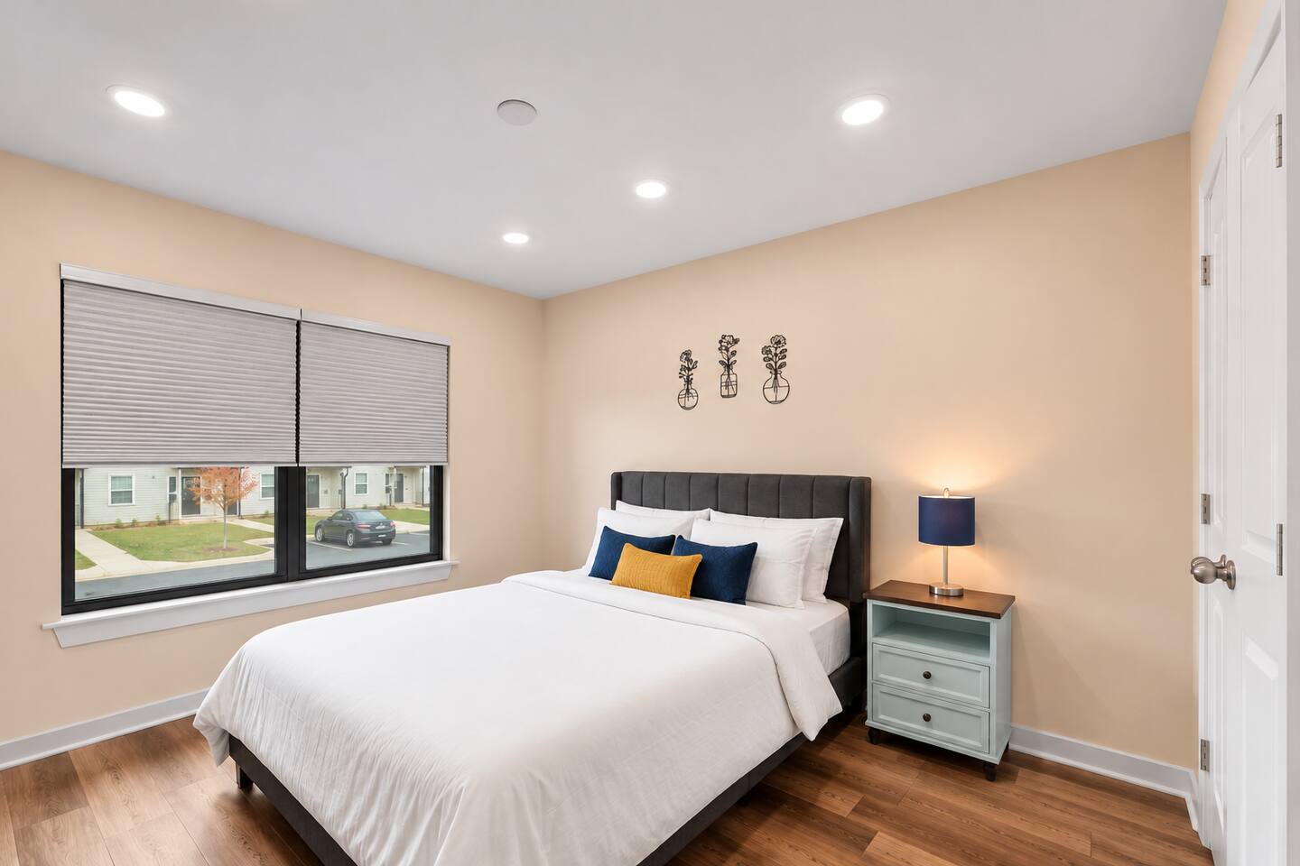 Bright and Cozy Second Bedroom – Located in a quiet corner, this bedroom offers a peaceful retreat with natural lighting and plenty of space for personalization.