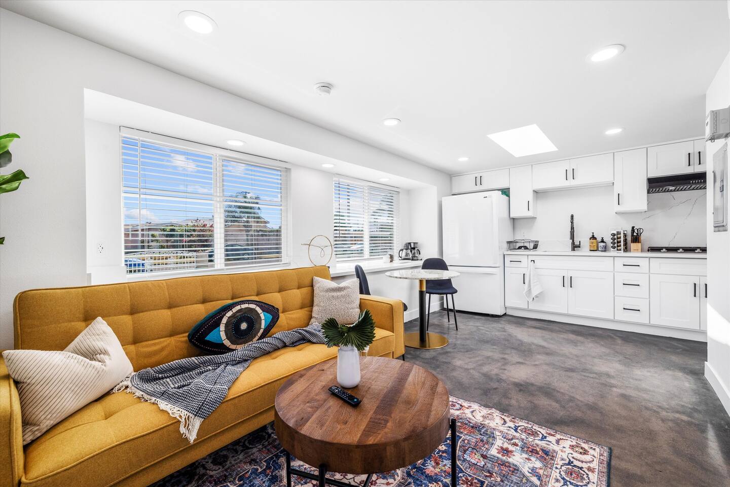 Bright Cozy1bd, Mins to The Block& Close to Disney