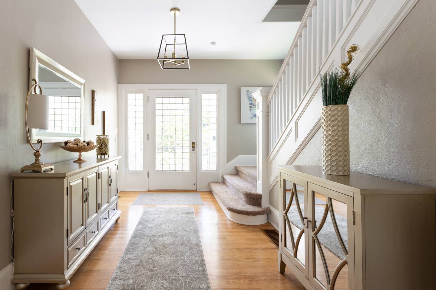 Overlook Victorian Mansion (Portland - 5 bedroom sleeps 10)