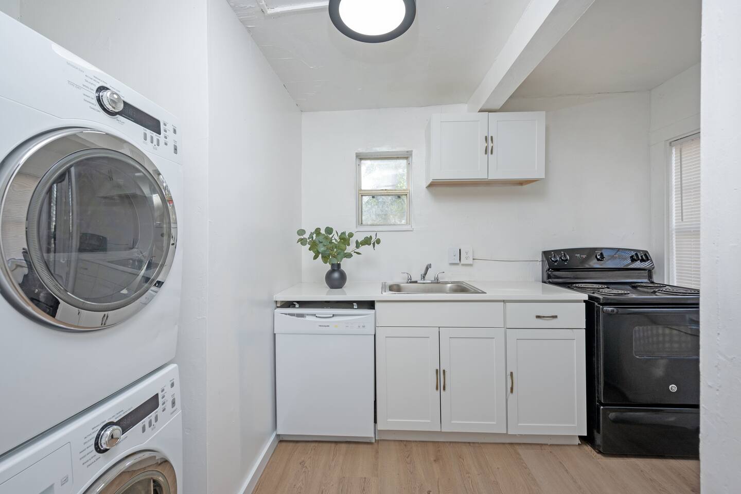 The Timeless Grove (pet-friendly)