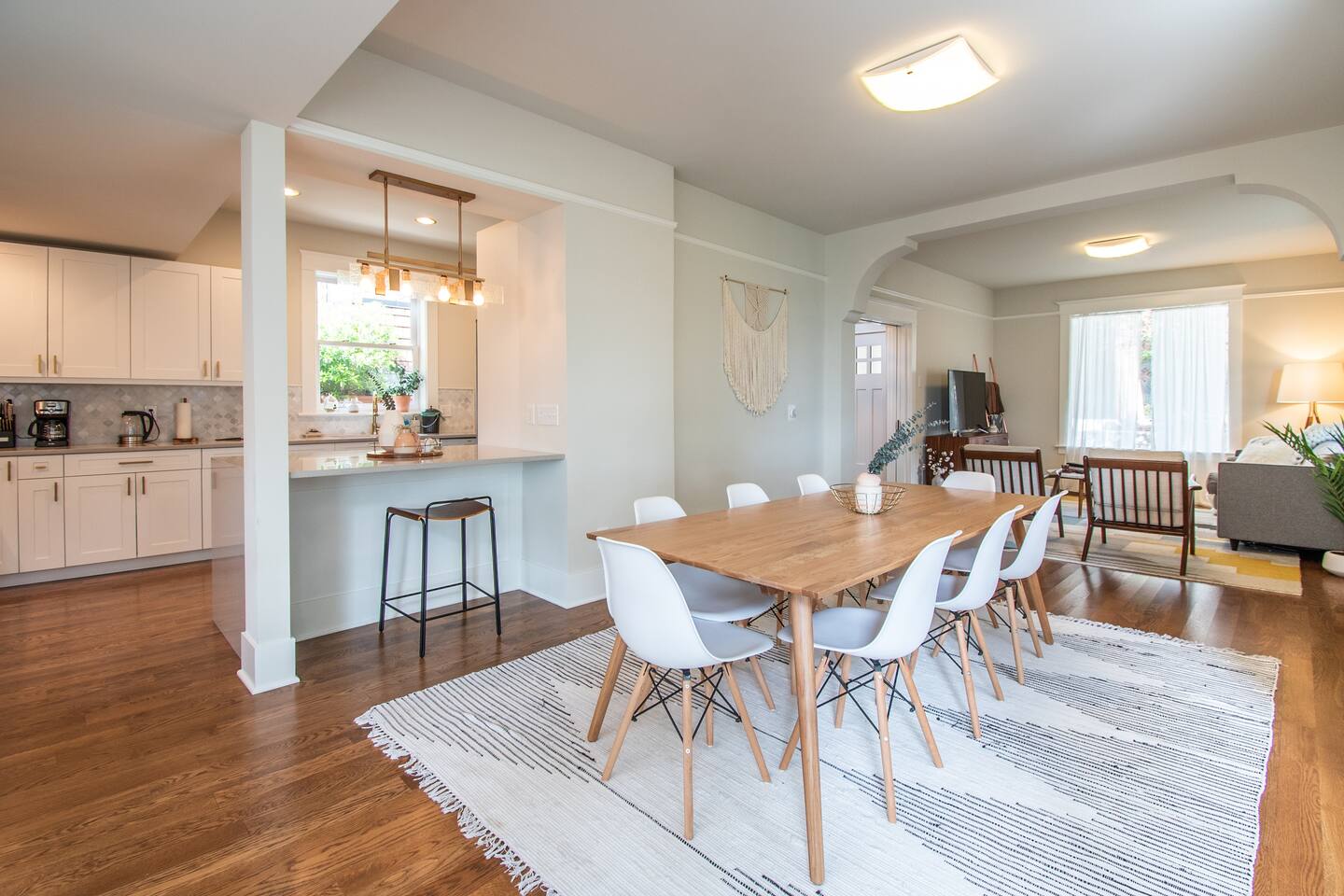 Stunning Queen Anne Home - Perfect for Families