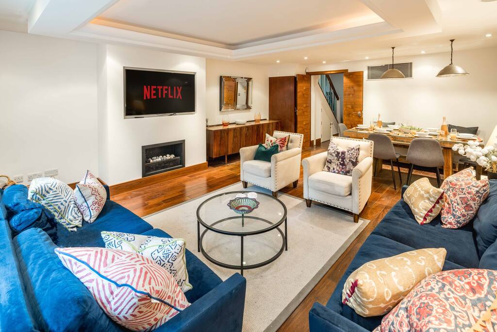 -Air con- Luxury Townhouse - High St Kensington!