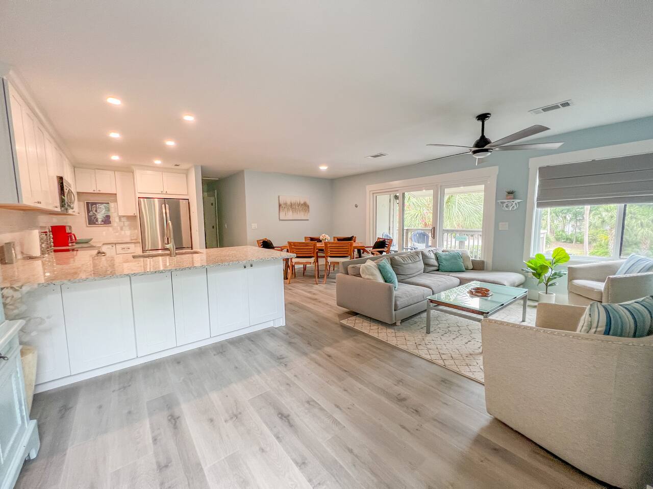 Condo w/ Pool | 2BR | Close to beach | WiFi