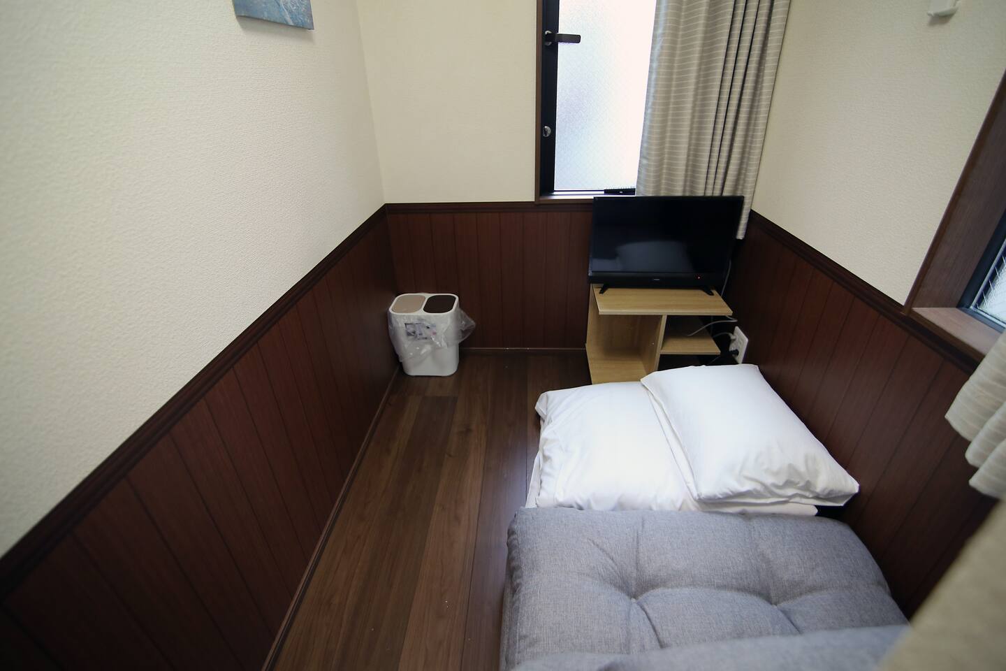 Central Shinjuku, Quiet Area, Close to Station, Room205