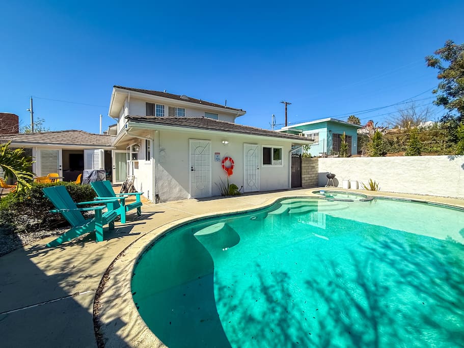 Downtown LA ‧ Private Pool ‧ Spacious 4BR