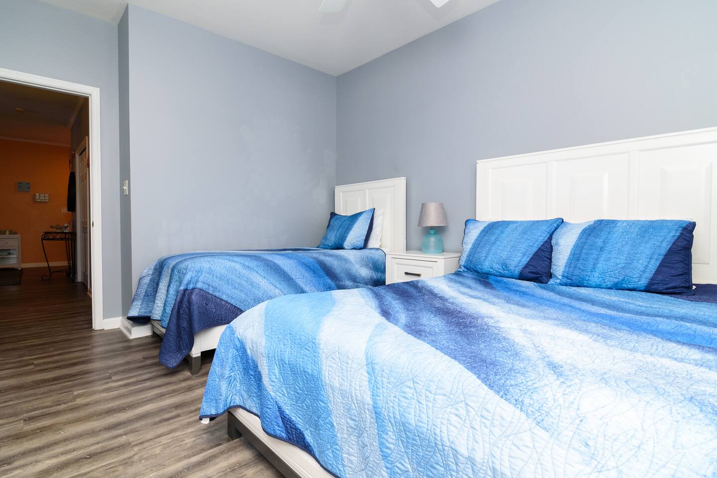 Beach Escape - 2BR Relaxing Condo w Pool photo 18