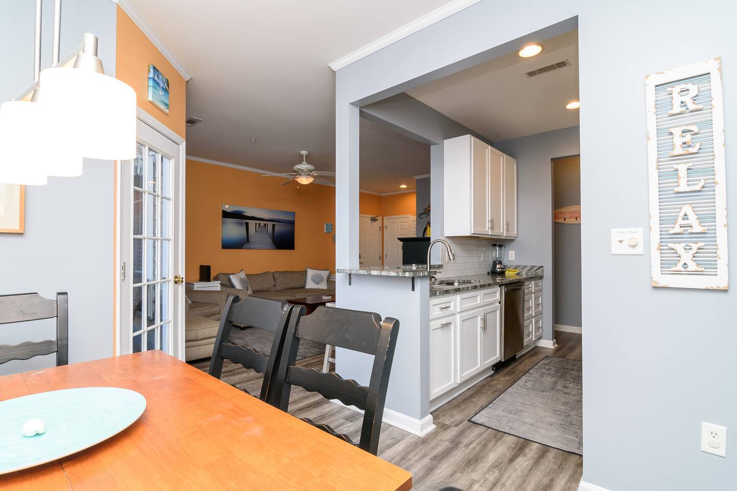Beach Escape - 2BR Relaxing Condo w Pool photo 10