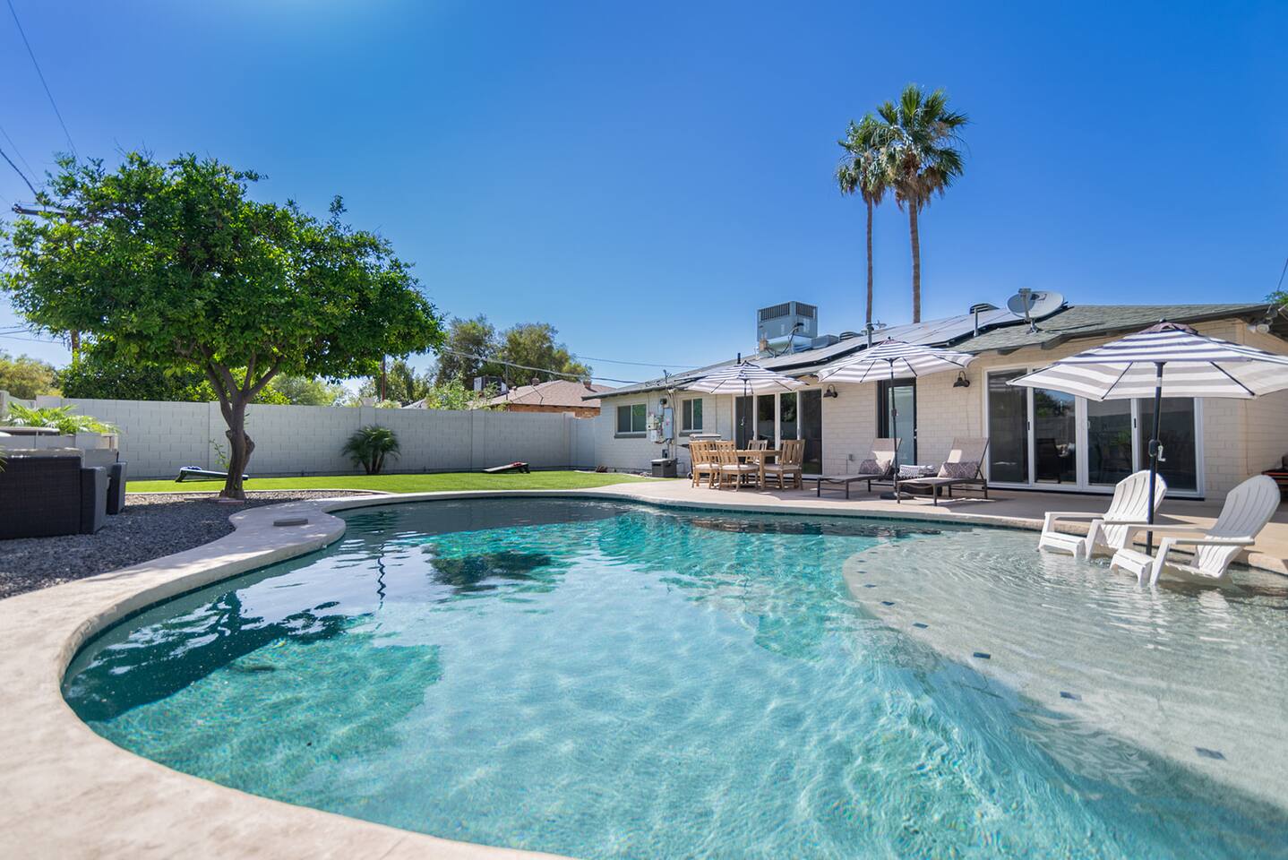 Private Oasis, Heated Pool, Pet-friendly!