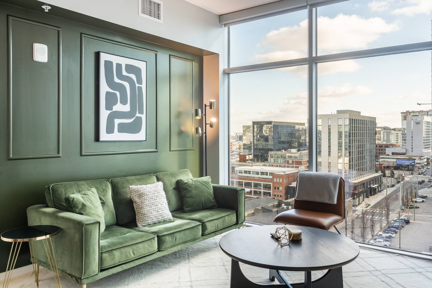 Gulch Apt Connected To Whole Foods