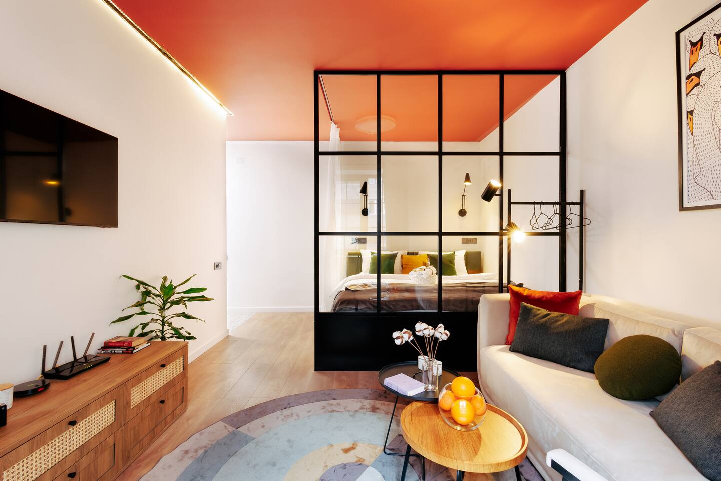 Terracotta: Central, Self-Checkin, Designer Made