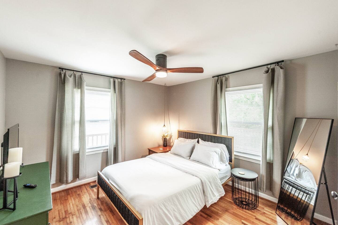 Parking for 3 + Cozy Home, 29 Minutes to Nash