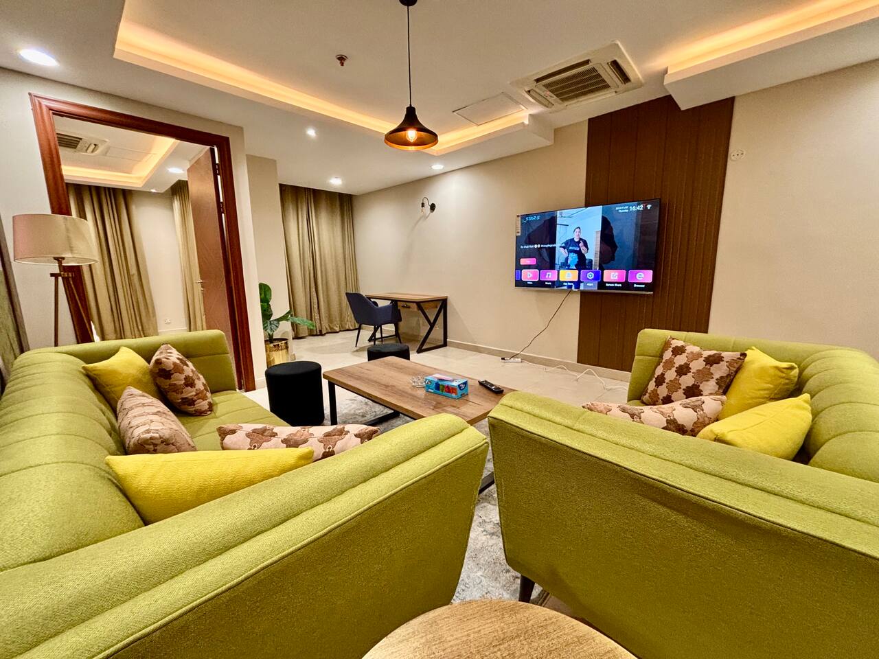 1 Bed | GoldCrest | DHA | 13 Flr