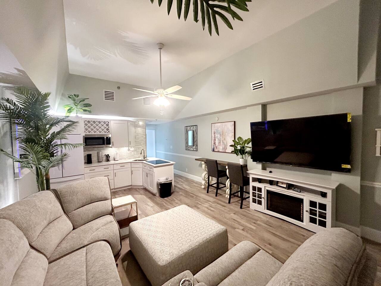 First floor direct beach access