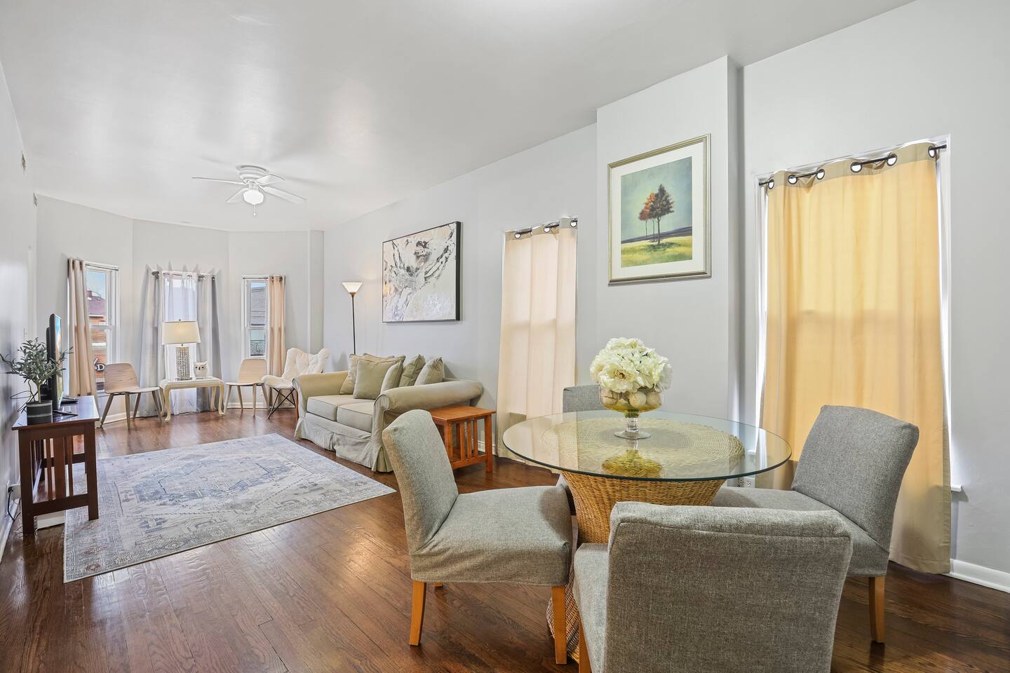 Downtown Brookfield Getaway!