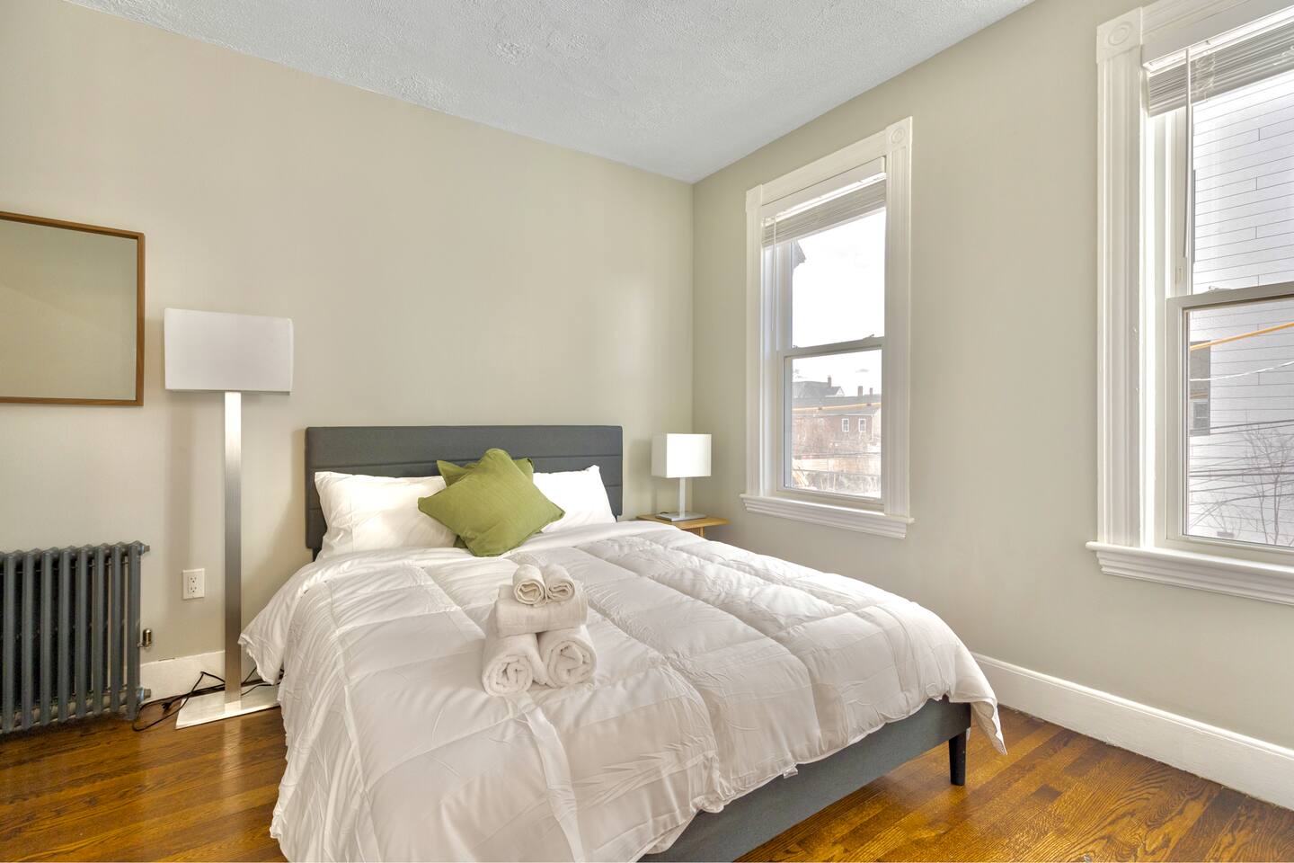 Large Room w/ Private Bath, Near Harvard, MIT, HBS