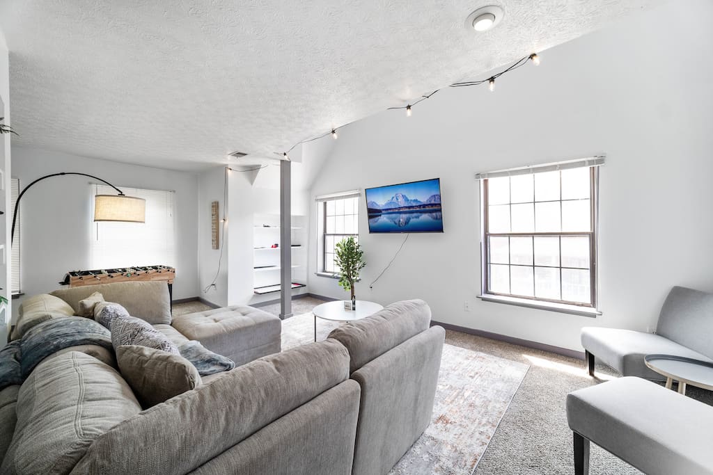 Bamboo Retreat- Private Parking -New Reno -Central
