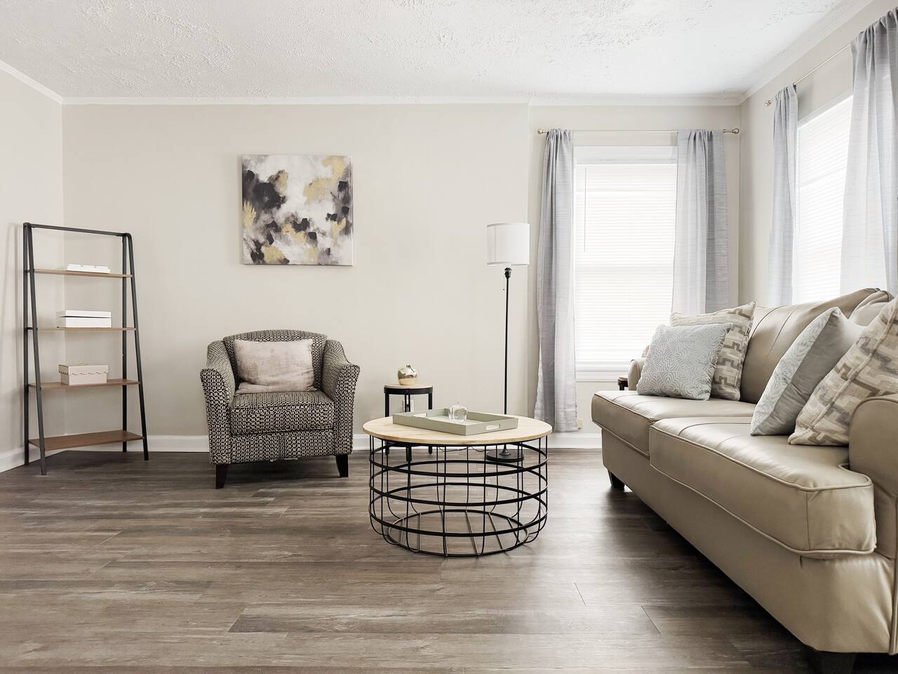 Riverside A3 | QUEEN 1BD/1BA Apt near River