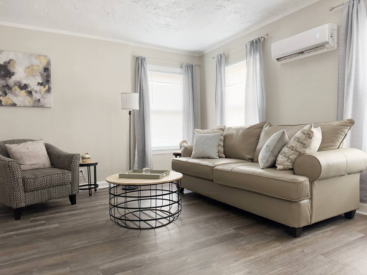 Riverside A3 | QUEEN 1BD/1BA Apt near River