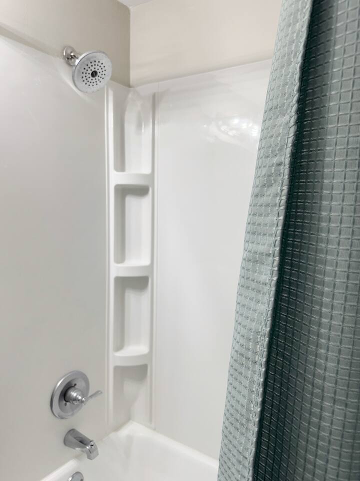 Riverside A3 | QUEEN 1BD/1BA Apt near River photo 5