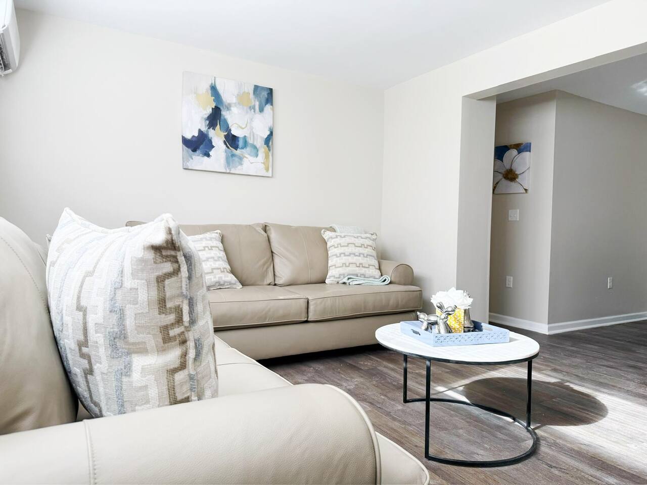 Riverside A1 | QUEEN 2BD/1BA Apt near River photo 3