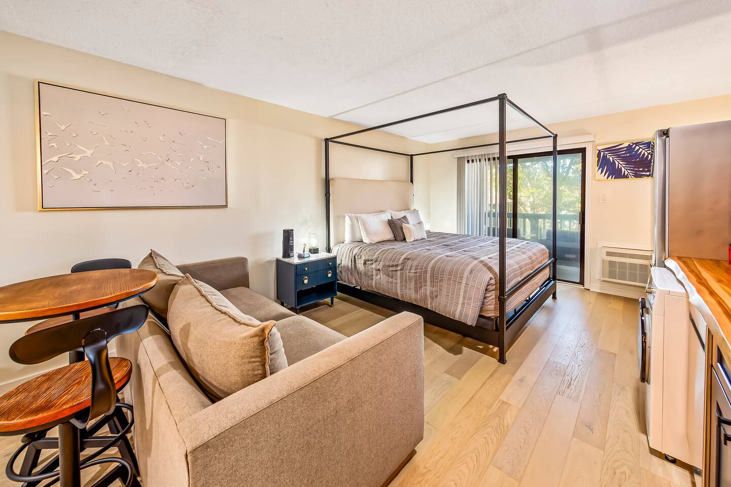 Waterview Studio with King BedPO