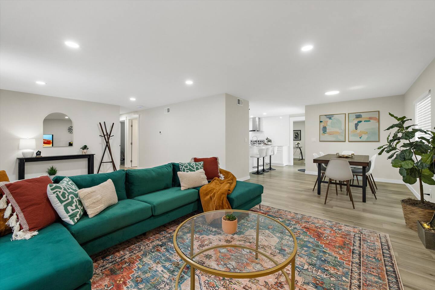 Zen Escape Near Lake /7 Beds/ Fire Pit + Smores