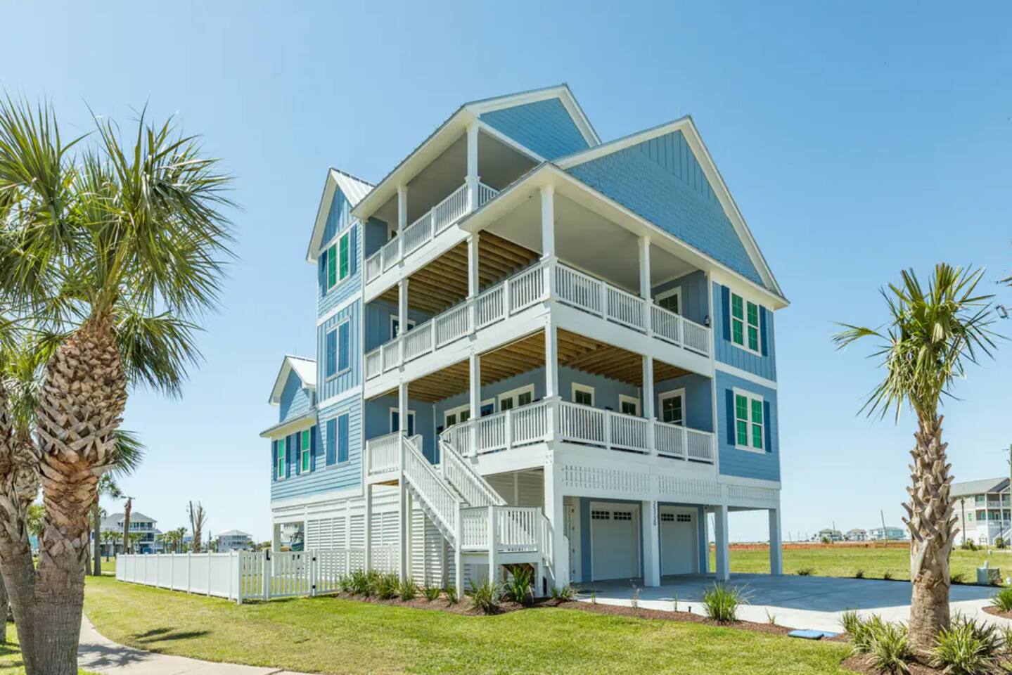 Luxury Resort Beach House | Elevator, EV charger