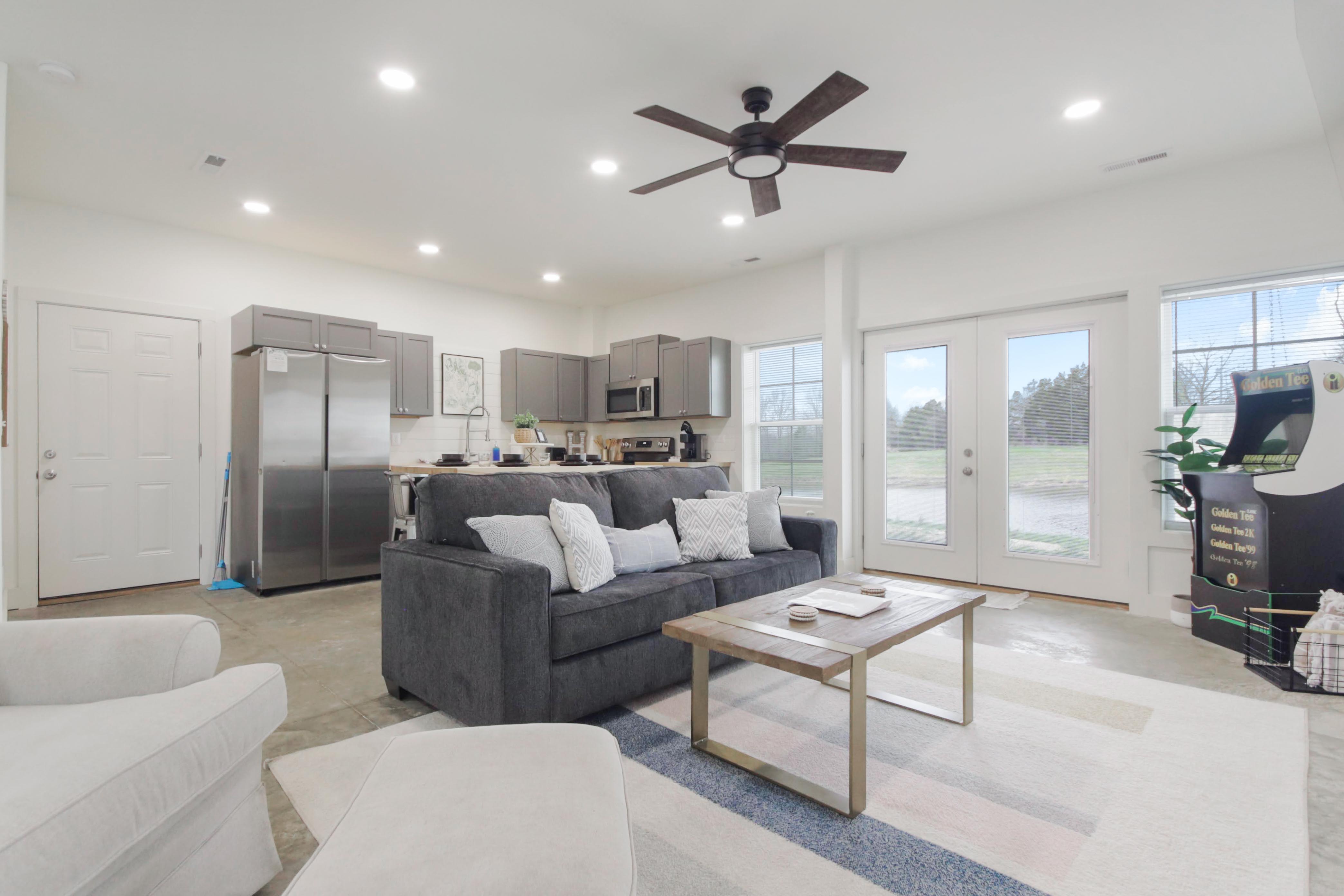 Hunts Bend: Spring Break Unplugged - 5Acre Pond Retreat