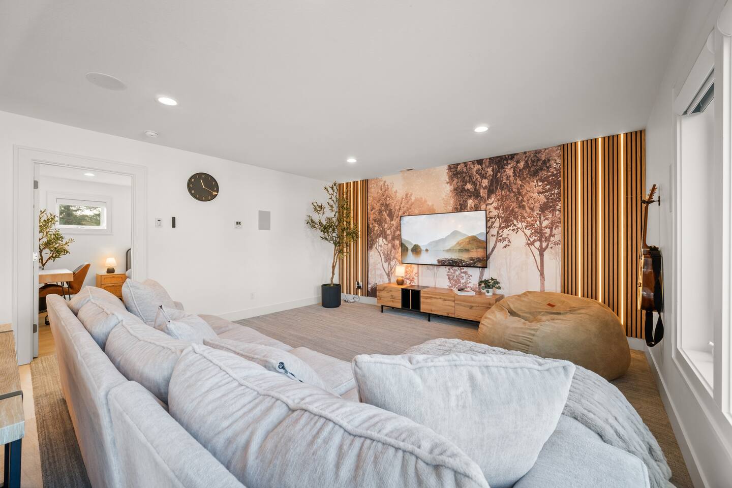 Exclusive Parkrose Heights Experience