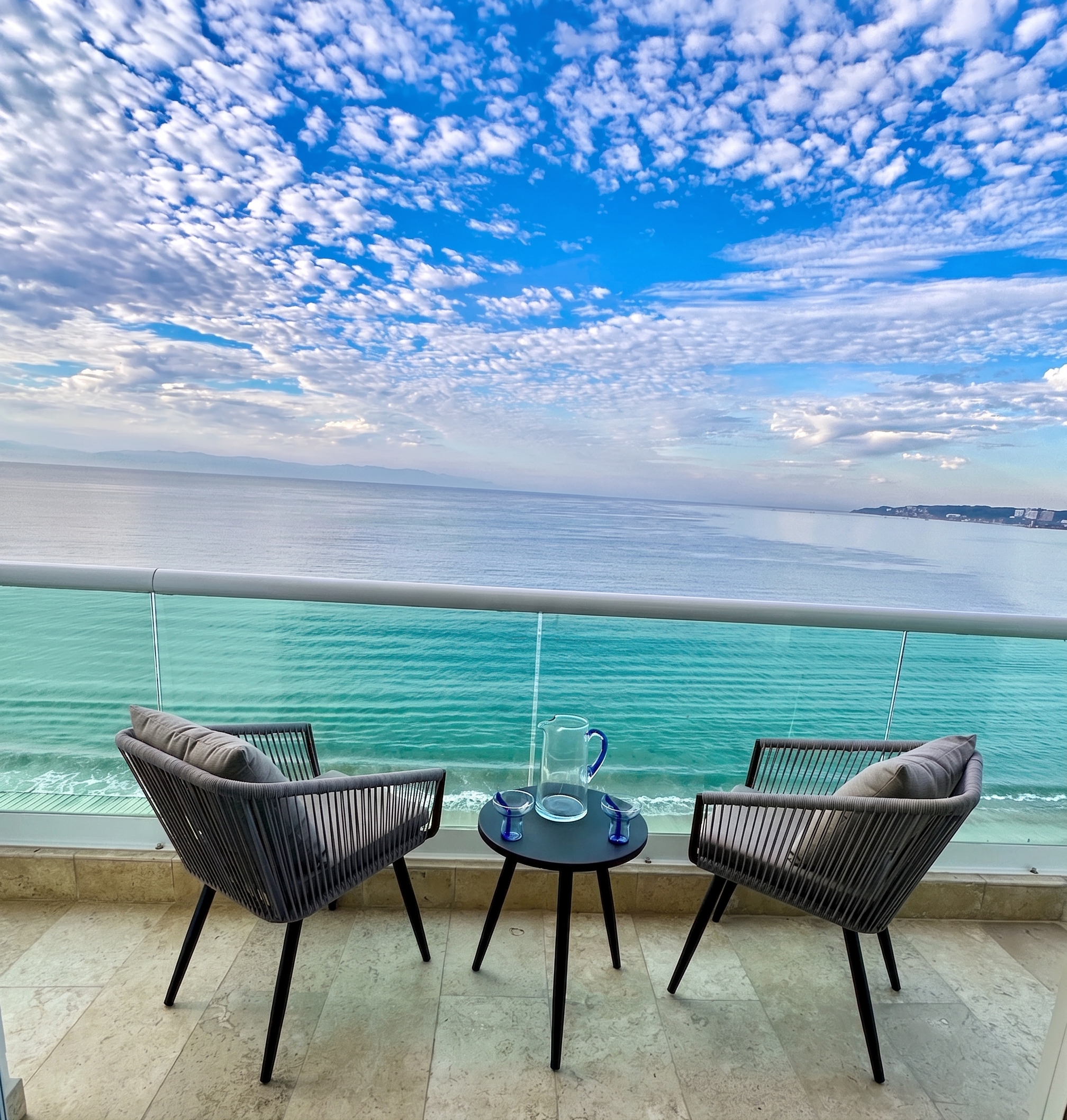 Luxury Oceanfront Condo – Heart of Bucerías