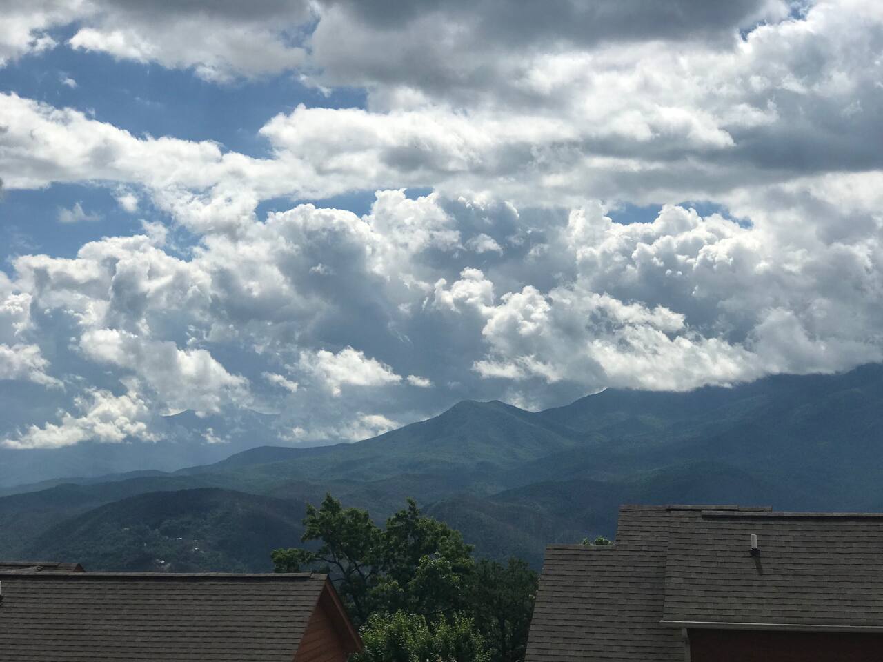 Sky High Mountain Views • Pools & Spa • Near Ober