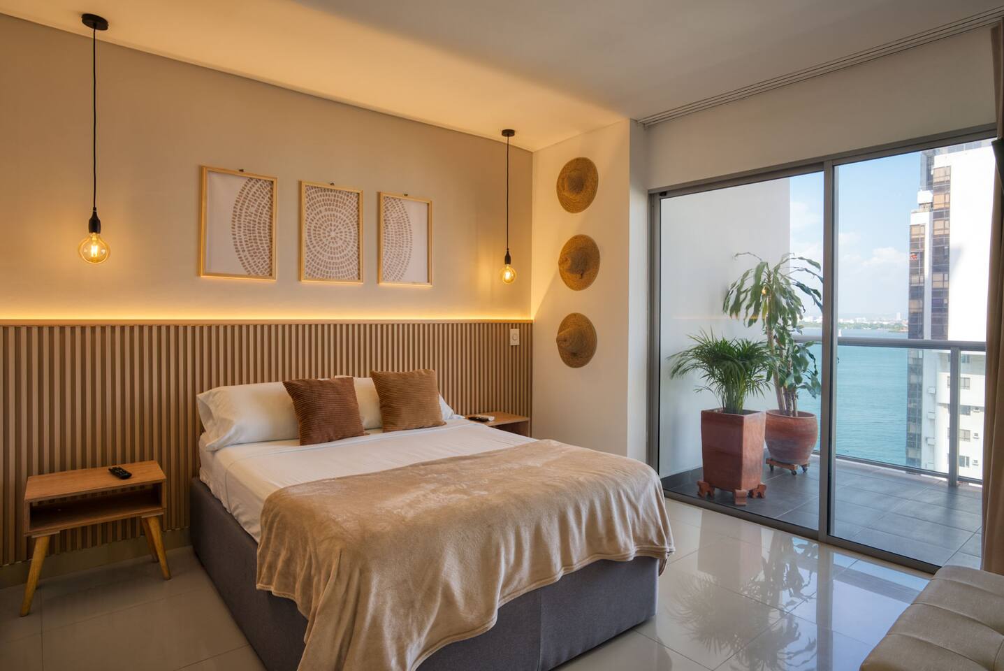 Oceanview Escape Pool, Jacuzzi & Gym in Bocagrande