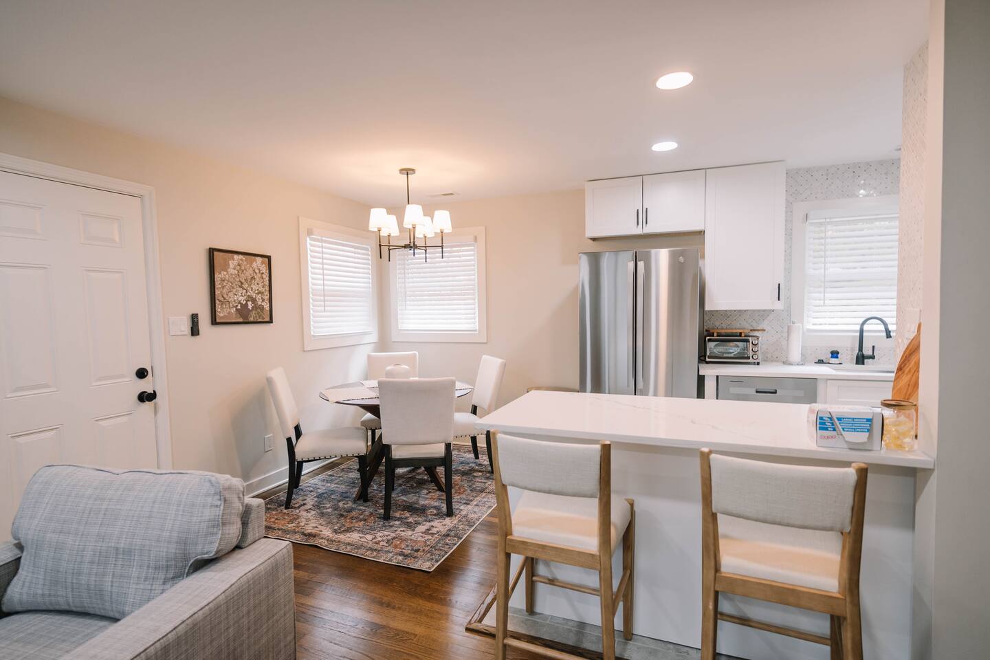 The Central Nest-3bd/1bth -2.5miles from Casino