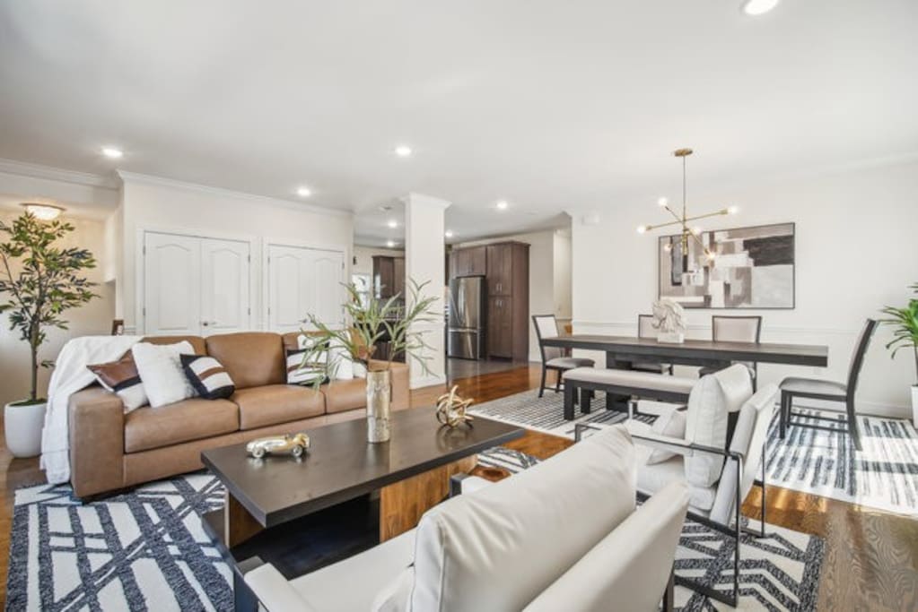 Saddle Ridge at Kearny | Luxury 4-Bedroom Oasis