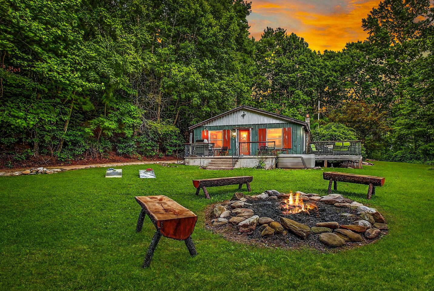 Fall Mountain Escape*Asheville*Hot Tub*Fire Pit
