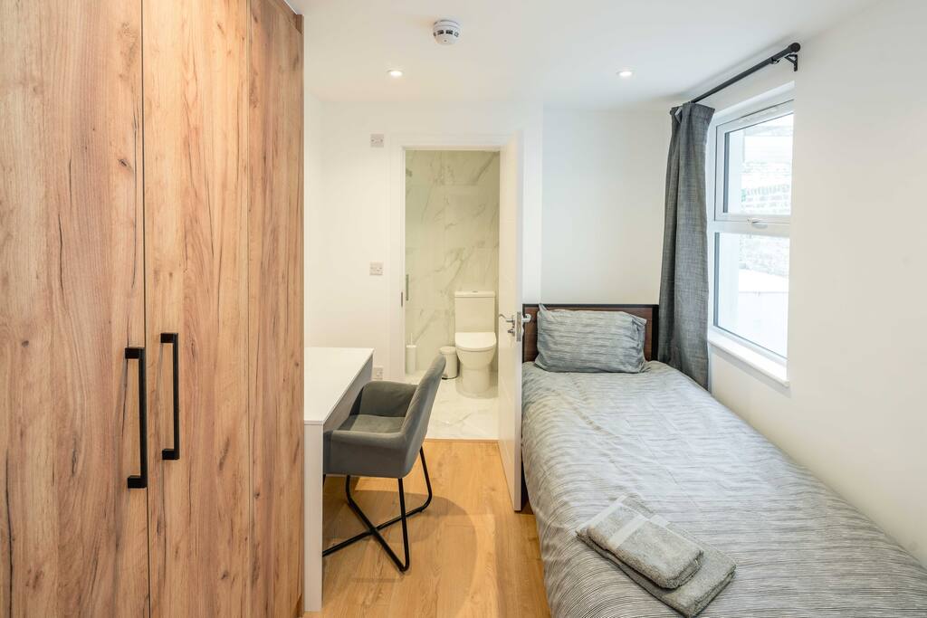 Deluxe Single Studio F9 - Garden - Maida Vale!